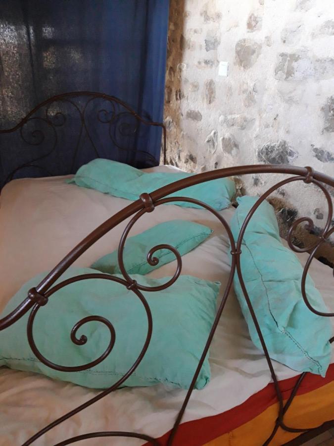 Apartmán Nid De Poussins Vaumeilh Exteriér fotografie